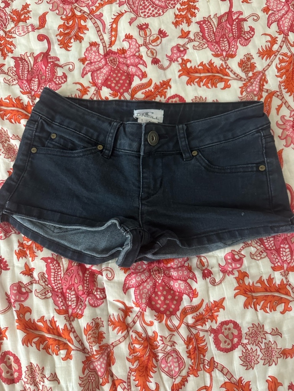 O’Neill low rise black shorts